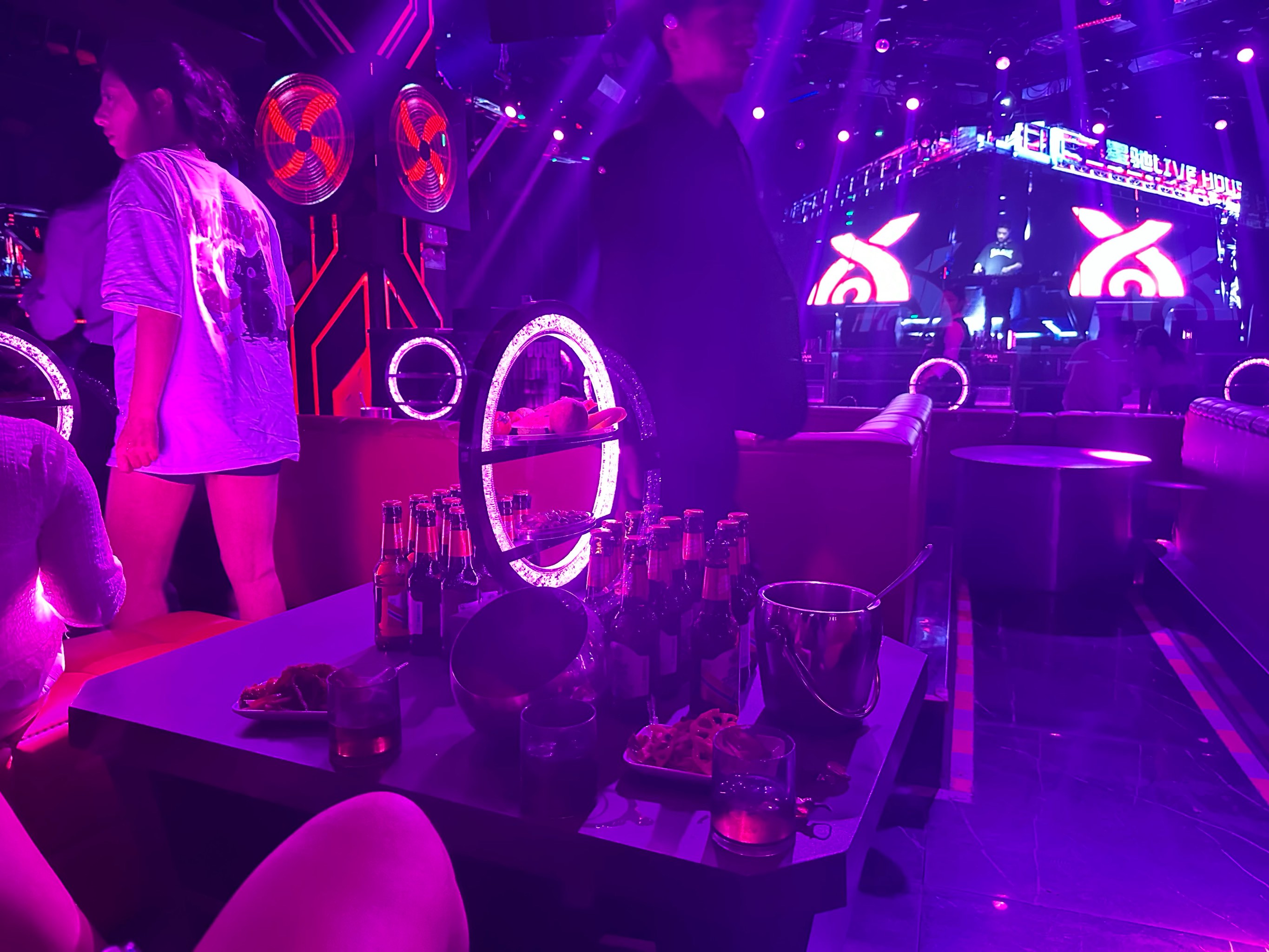 毕节商务ktv精选中低端品质之选-大方县ktv预订